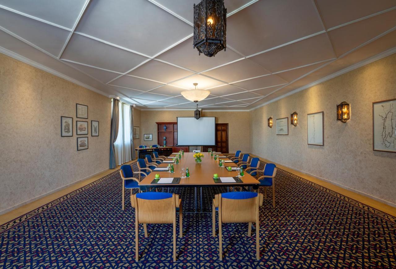 Moevenpick Resort & Spa Dead Sea Sweimeh Luaran gambar Meeting room