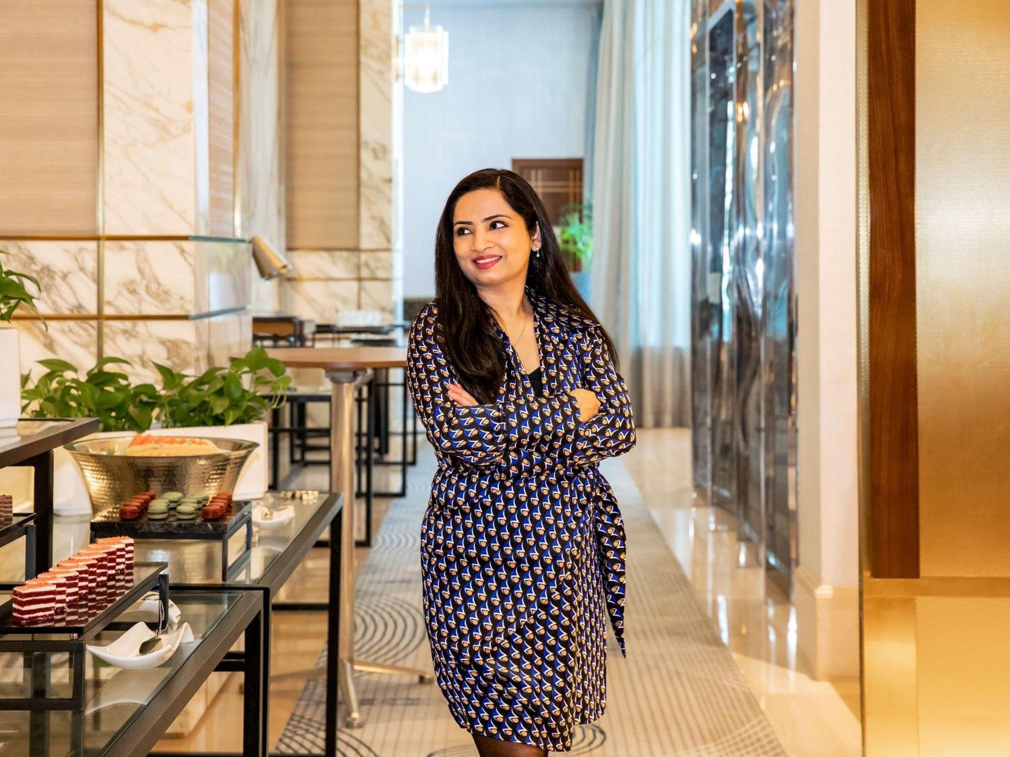 Moevenpick Resort & Spa Dead Sea Sweimeh Luaran gambar Amina Bangura