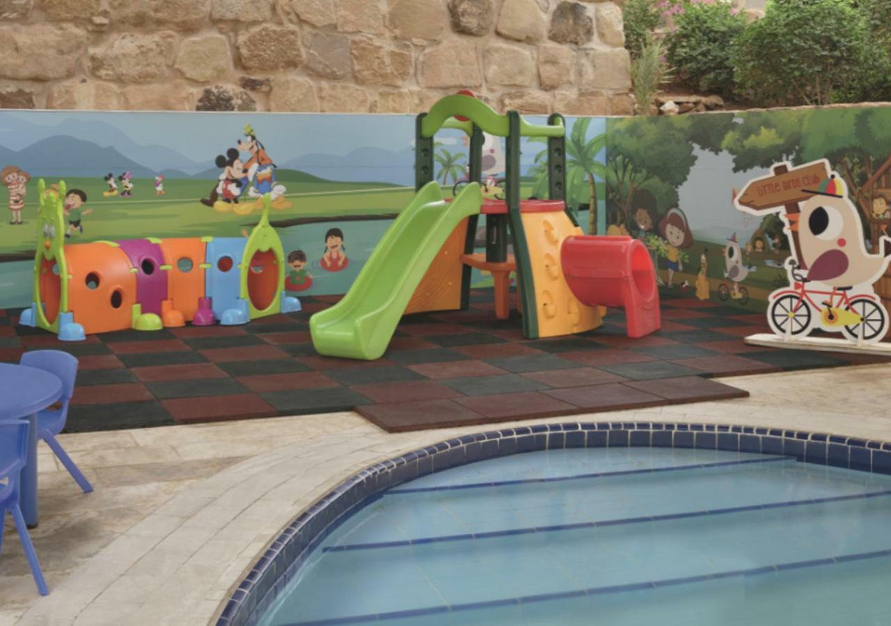 Moevenpick Resort & Spa Dead Sea Sweimeh Luaran gambar Playground