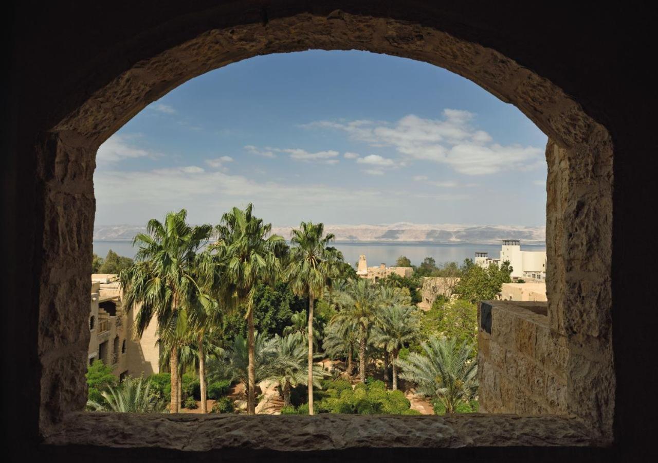 Moevenpick Resort & Spa Dead Sea Sweimeh Luaran gambar View of the Dead Sea from the fortress
